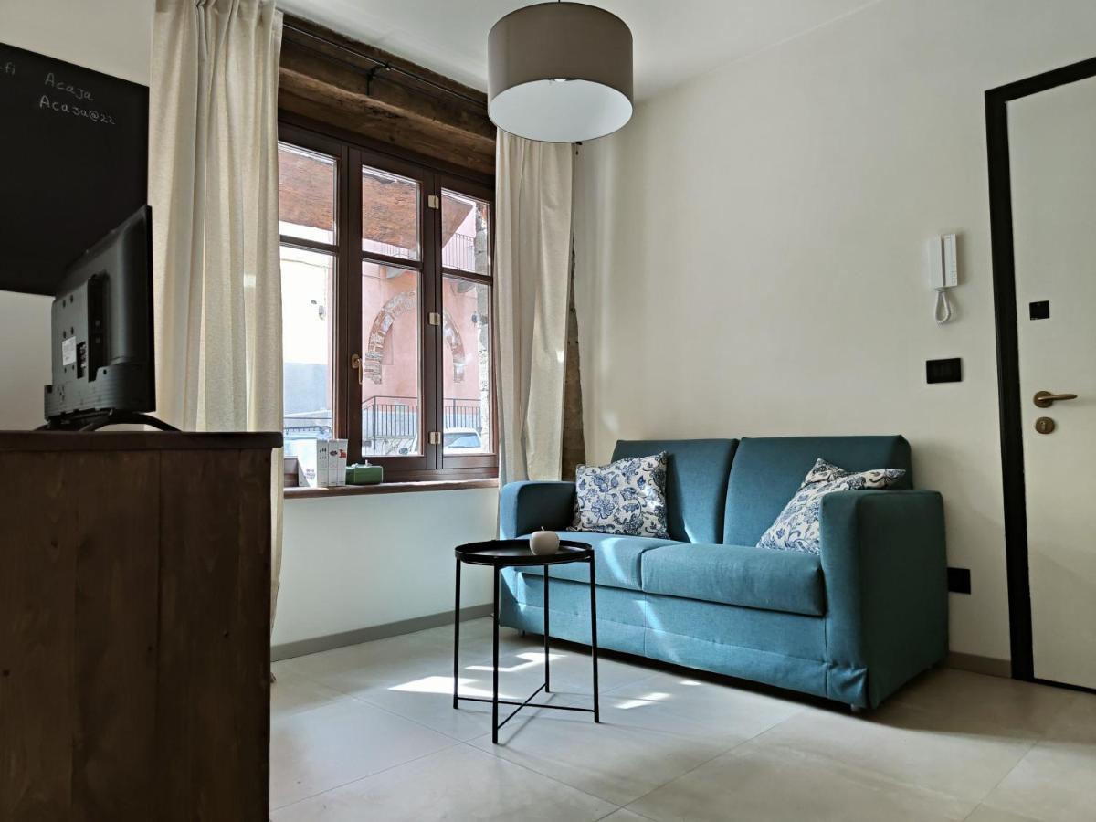 Domus Acaja Apartment Pinerolo ภายนอก รูปภาพ
