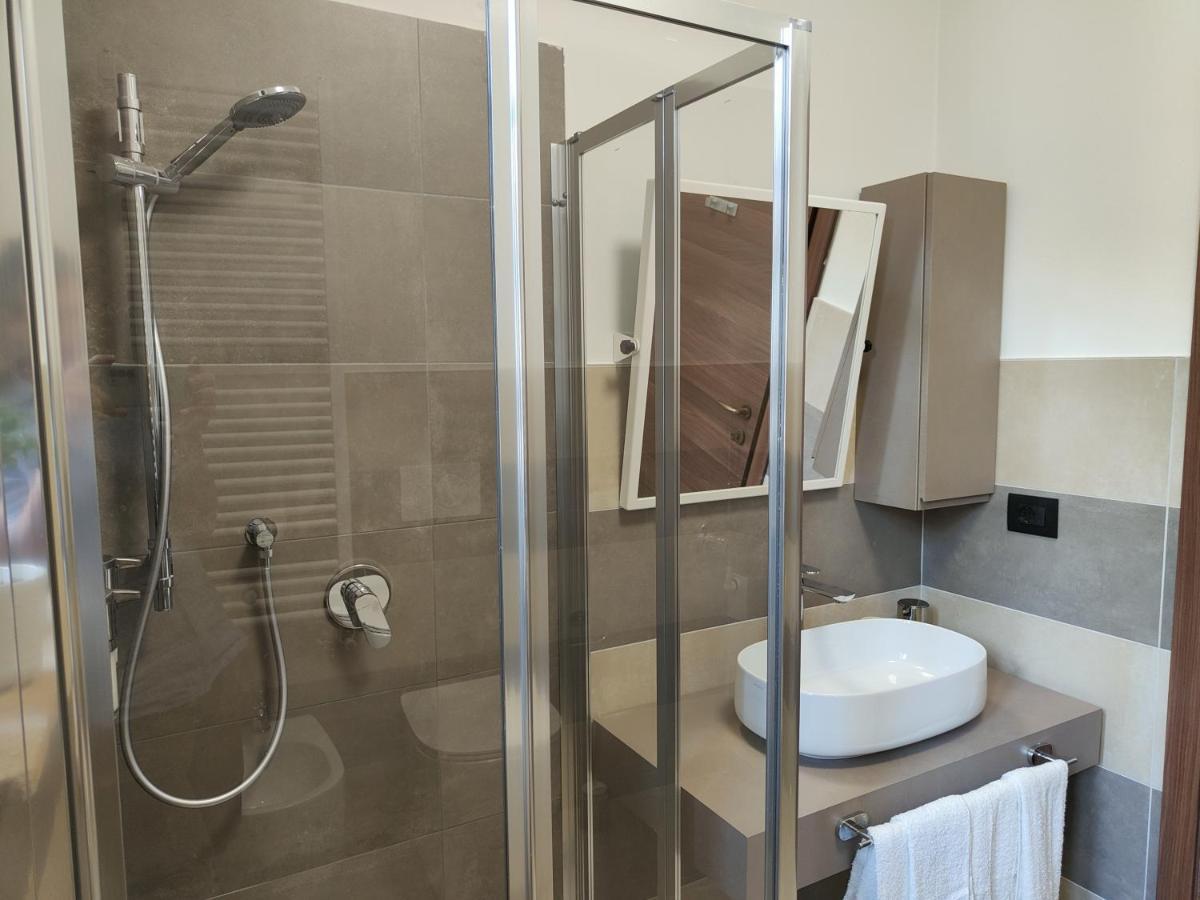 Domus Acaja Apartment Pinerolo ภายนอก รูปภาพ